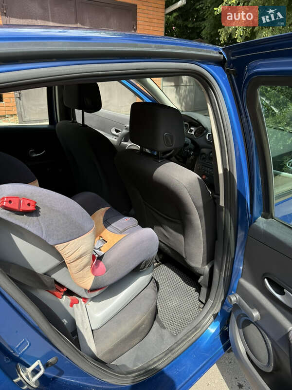 Хэтчбек Renault Clio 2008 в Львове