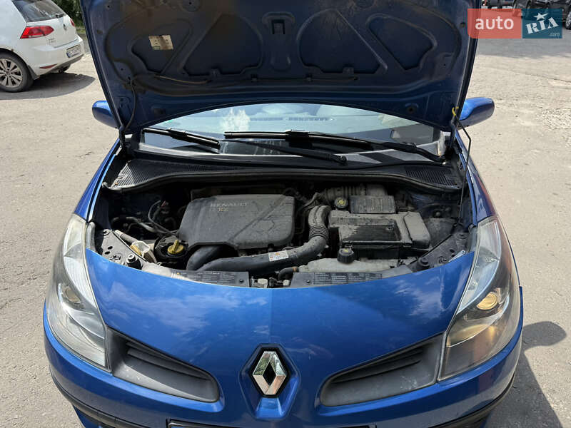 Хэтчбек Renault Clio 2008 в Львове