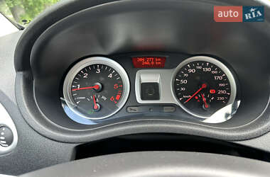 Универсал Renault Clio 2010 в 