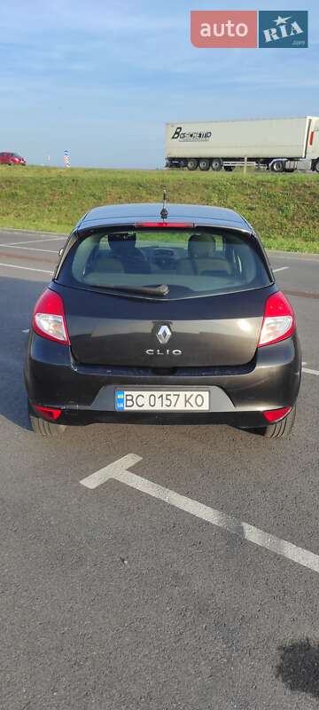 Хетчбек Renault Clio 2011 в Львові
