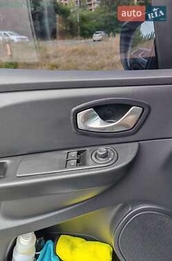 Универсал Renault Clio 2016 в 