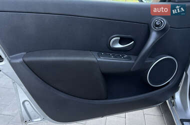 Універсал Renault Clio 2010 в 