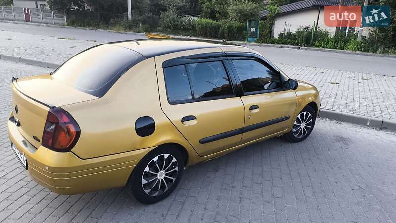 Renault Clio 2001