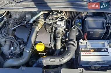 Хэтчбек Renault Clio 2016 в 