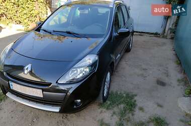 Универсал Renault Clio 2010 в 