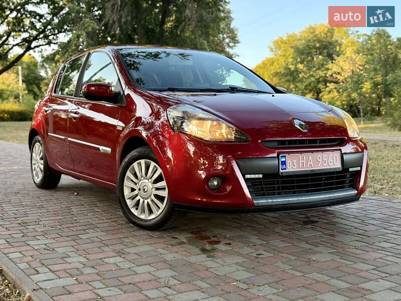 Хетчбек Renault Clio 2010 в Кропивницькому