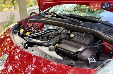 Хэтчбек Renault Clio 2010 в 