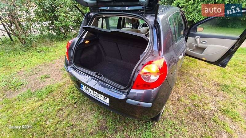 Хэтчбек Renault Clio 2007 в Борисполе