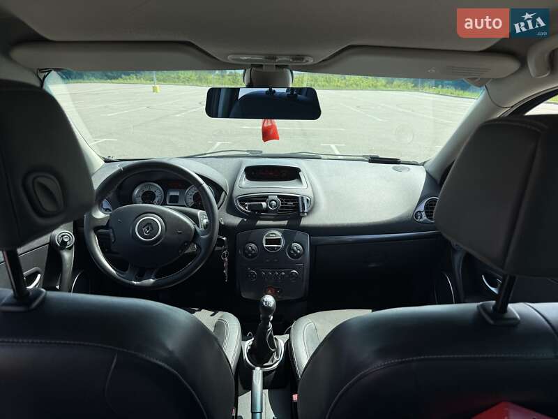 Универсал Renault Clio 2008 в Ровно