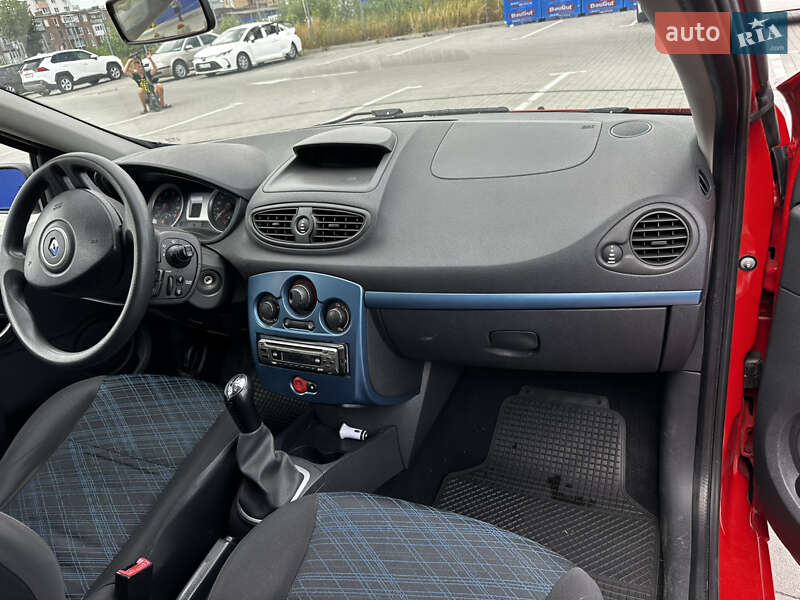 Хэтчбек Renault Clio 2008 в Виннице фото 12 Хэтчбек Renault Clio 2008 в Виннице
