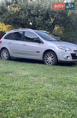 Універсал Renault Clio 2010 в Чернівцях