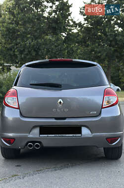 Хэтчбек Renault Clio 2012 в 
