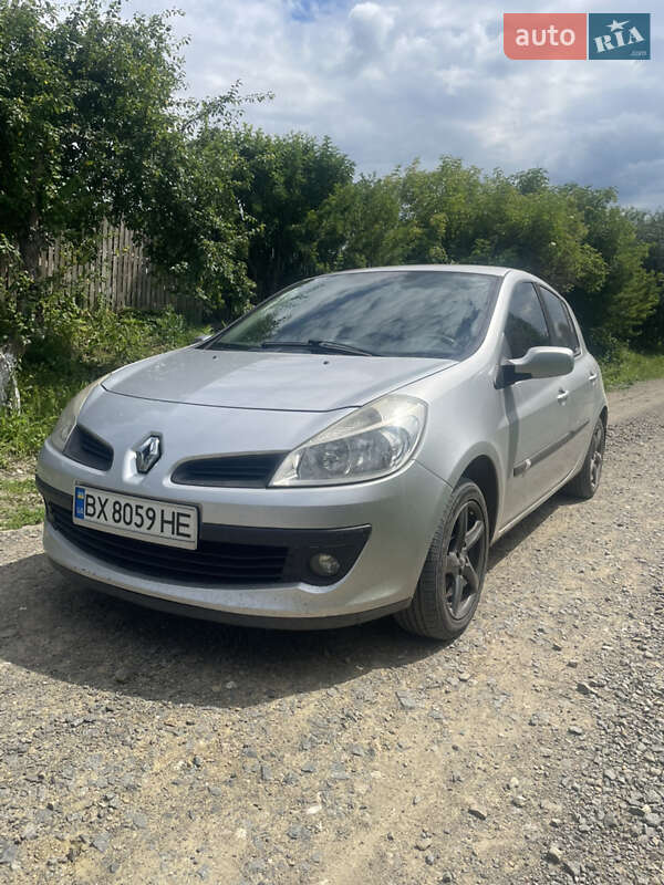Хэтчбек Renault Clio 2007 в Ярмолинцах