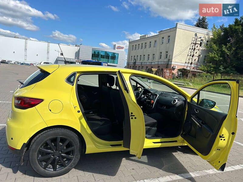 Хэтчбек Renault Clio 2012 в Чернигове
