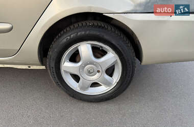 Седан Renault Clio 2008 в 