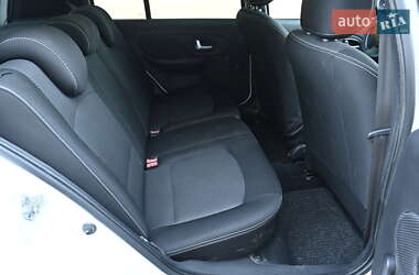 Хэтчбек Renault Clio 2010 в 