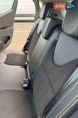 Хэтчбек Renault Clio 2016 в 