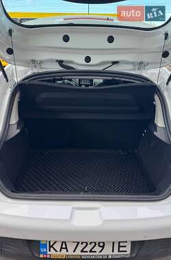 Хэтчбек Renault Clio 2016 в 