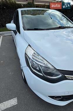 Хэтчбек Renault Clio 2016 в 