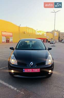 Хэтчбек Renault Clio 2007 в 
