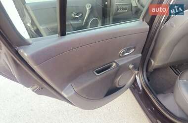 Хэтчбек Renault Clio 2007 в 