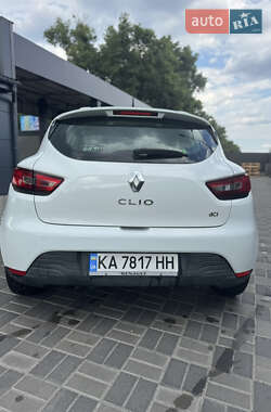 Хетчбек Renault Clio 2013 в 