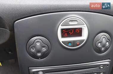 Универсал Renault Clio 2010 в 