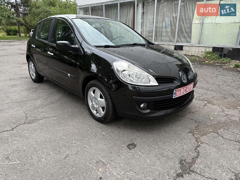 Хэтчбек Renault Clio 2007 в Полтаве