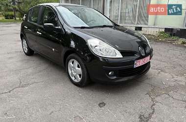 Хэтчбек Renault Clio 2007 в 