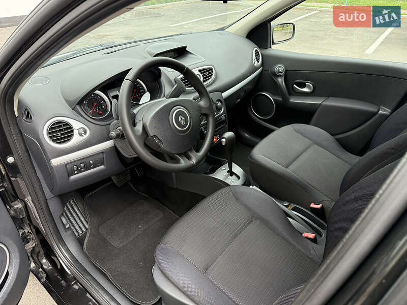 Хэтчбек Renault Clio 2007 в Полтаве