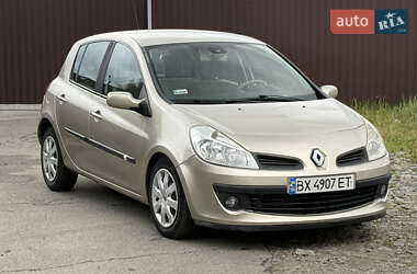 Хэтчбек Renault Clio 2007 в 