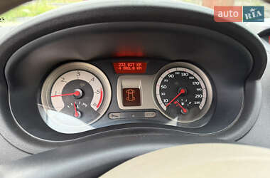 Хэтчбек Renault Clio 2007 в 