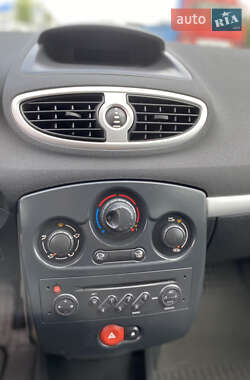 Универсал Renault Clio 2007 в 