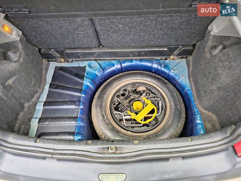 Хэтчбек Renault Clio 2003 в Черкассах фото 23 Хэтчбек Renault Clio 2003 в Черкассах