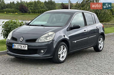 Хэтчбек Renault Clio 2007 в 