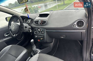 Хэтчбек Renault Clio 2007 в 
