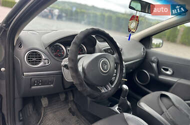Хэтчбек Renault Clio 2007 в 