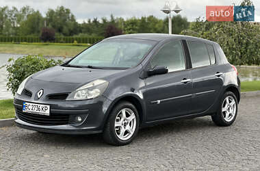 Хэтчбек Renault Clio 2007 в 