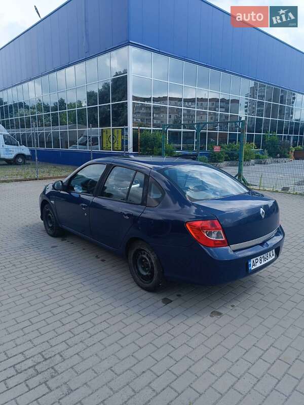 Седан Renault Clio 2010 в Сумах