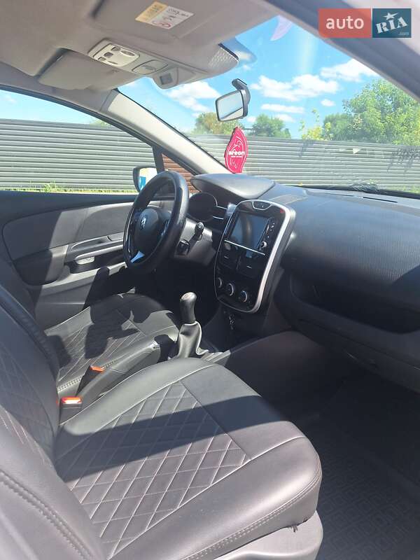 Универсал Renault Clio 2015 в Ирпене