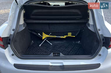 Хэтчбек Renault Clio 2013 в 