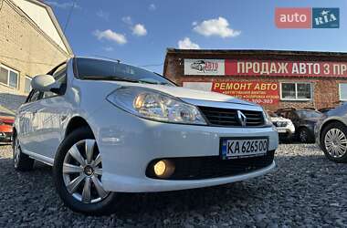 Седан Renault Clio 2010 в Смеле