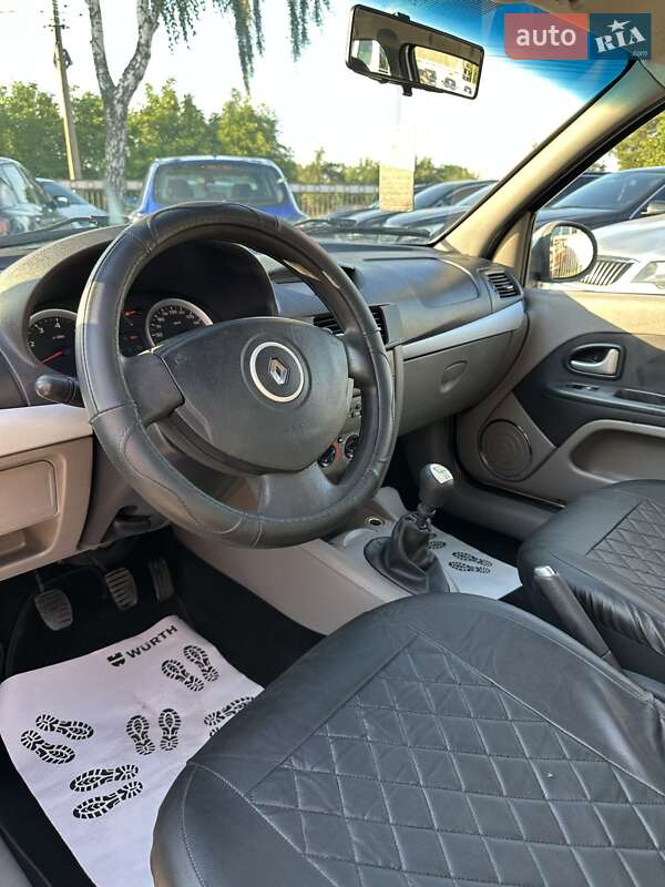 Седан Renault Clio 2010 в Смеле