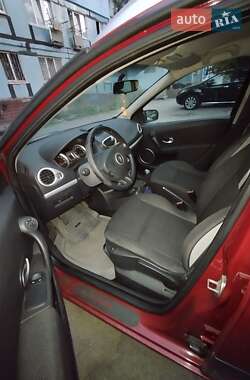 Универсал Renault Clio 2009 в 