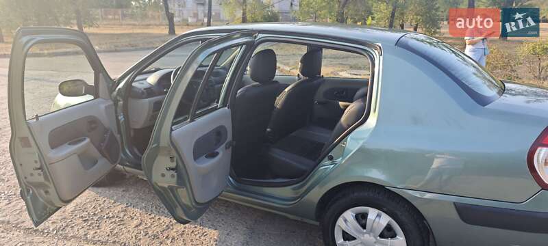 Седан Renault Clio 2005 в Кривом Роге фото 6 Седан Renault Clio 2005 в Кривом Роге