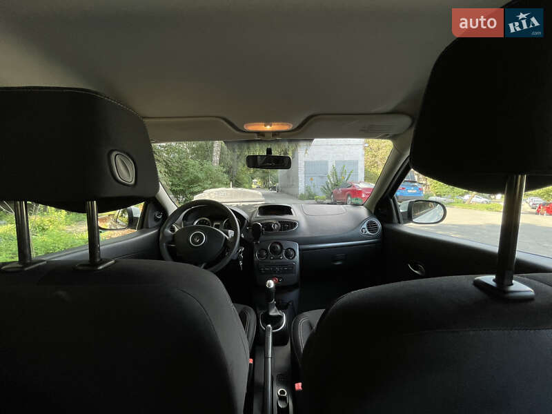Хэтчбек Renault Clio 2013 в Киеве