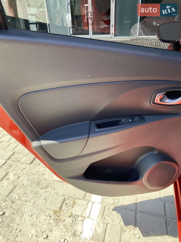 Универсал Renault Clio 2015 в Павлограде фото 19 Универсал Renault Clio 2015 в Павлограде