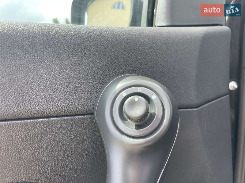 Хэтчбек Renault Clio 2008 в Луцке