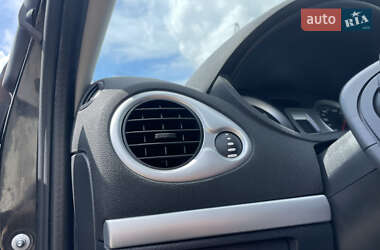 Хэтчбек Renault Clio 2008 в 
