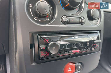 Хэтчбек Renault Clio 2008 в 